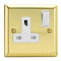 Varilight Victorian Brass 1Gang 13a Switched Socket c/w White Insert