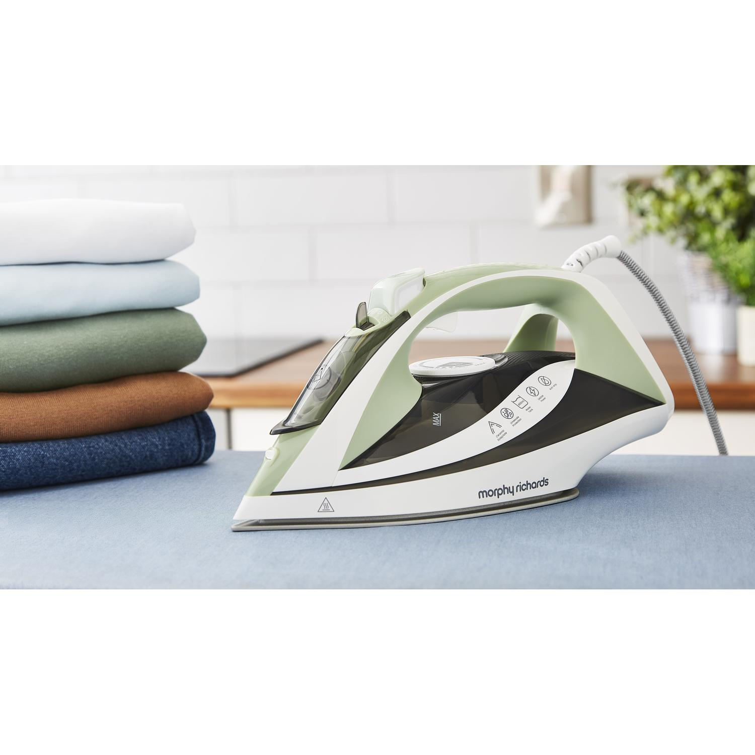 Morphy Richards 302010 Steam Flow Turbo Steam Iron 2400W White and Green